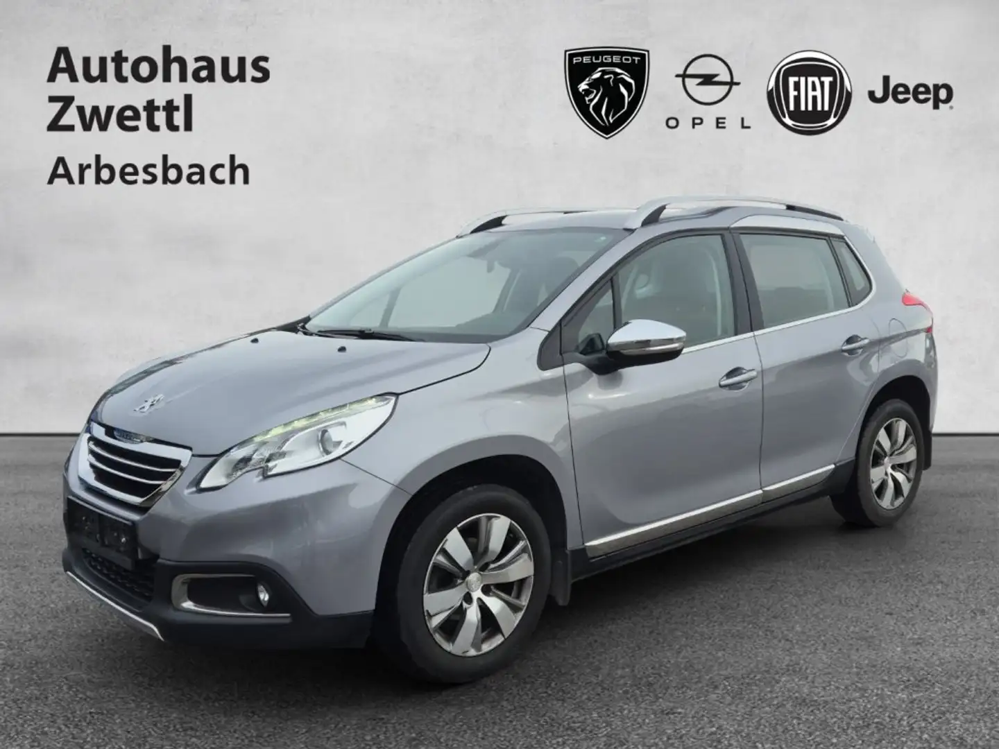 Peugeot 2008 Allure PT 82 Grau - 1