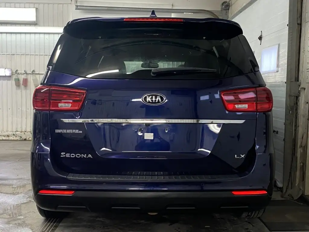 2020 Kia Sedona LX+, photo 4