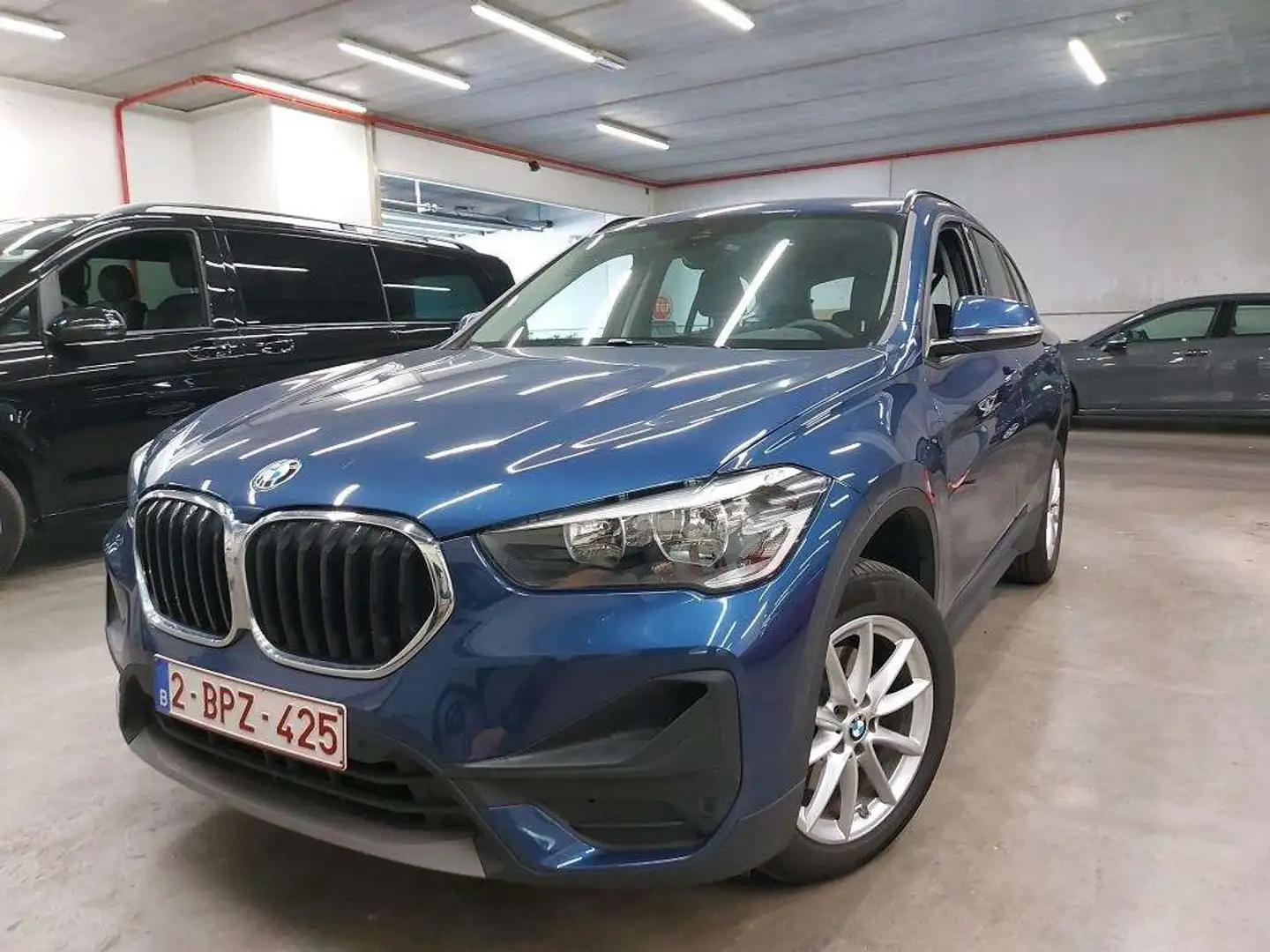 BMW X1 18dA SDrive *NAVI PRO-CRUISE-CAMERA-PARKING AV\u00 Bleu - 2