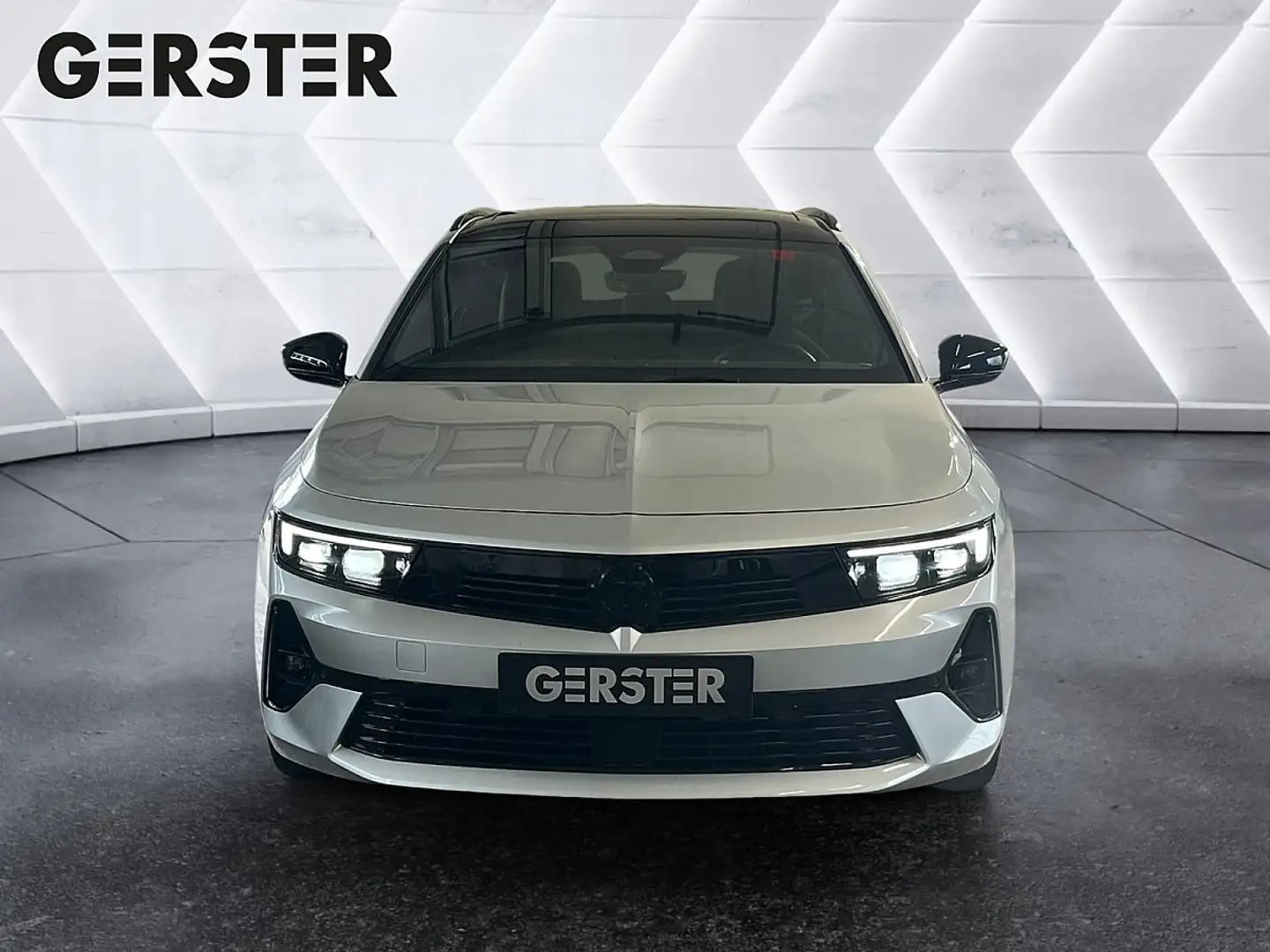 Opel Astra ST 1,2 Turbo GS Aut. Silber - 2