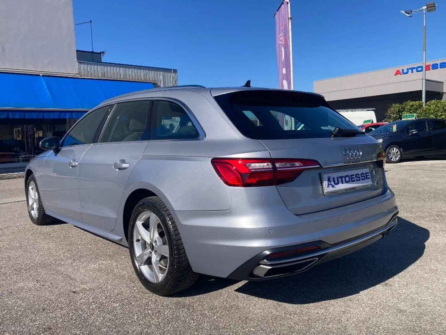 Audi A4 Avant 30 TDI MHEV Stronic Business Advanced Argento - 2