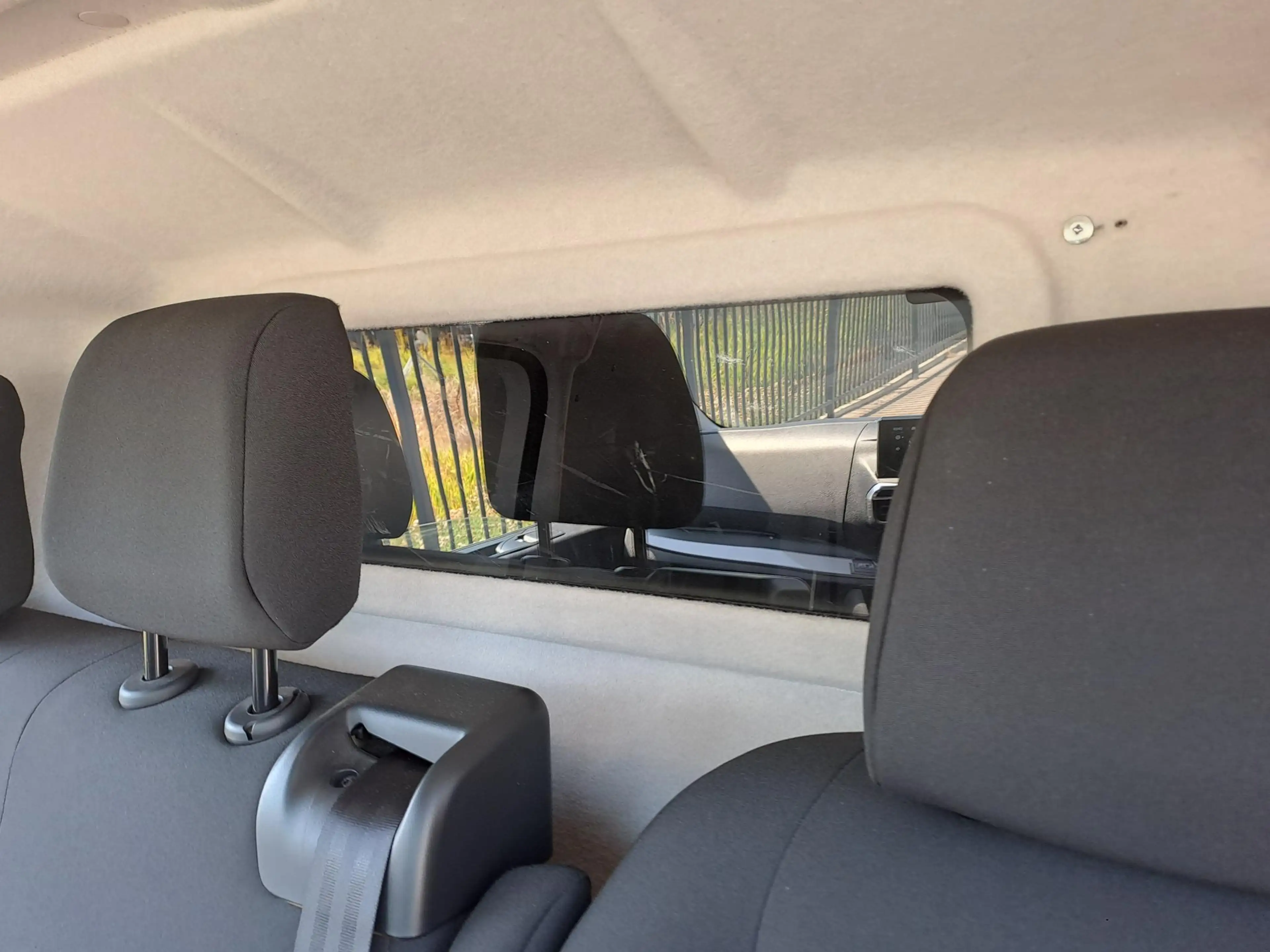 Peugeot e-Expert EV L2 75 kWh | Camera | Climate control | Apple Ca — photo 13