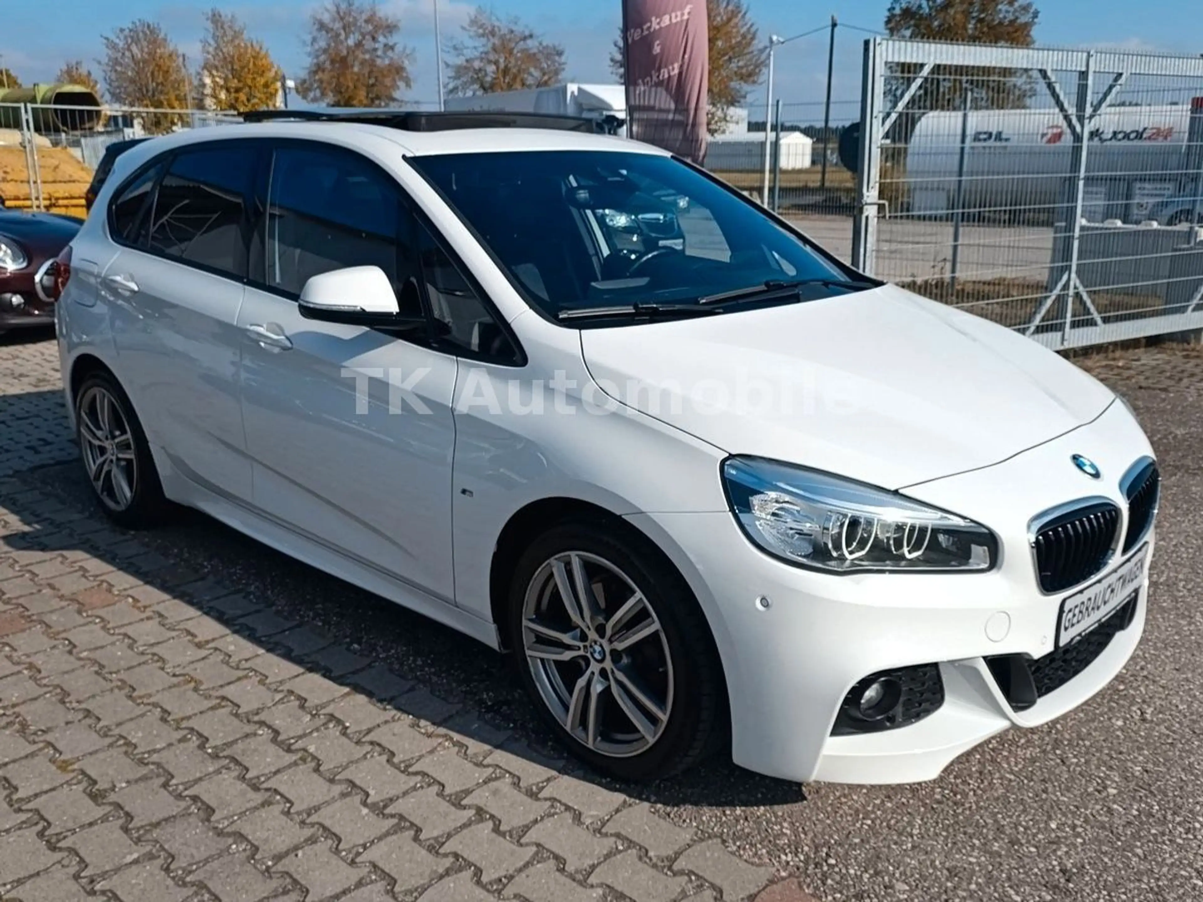 BMW 220 2  Tourer M-Paket/PANO/HUD/SHZ/LED/KAM/TOP! — photo 3
