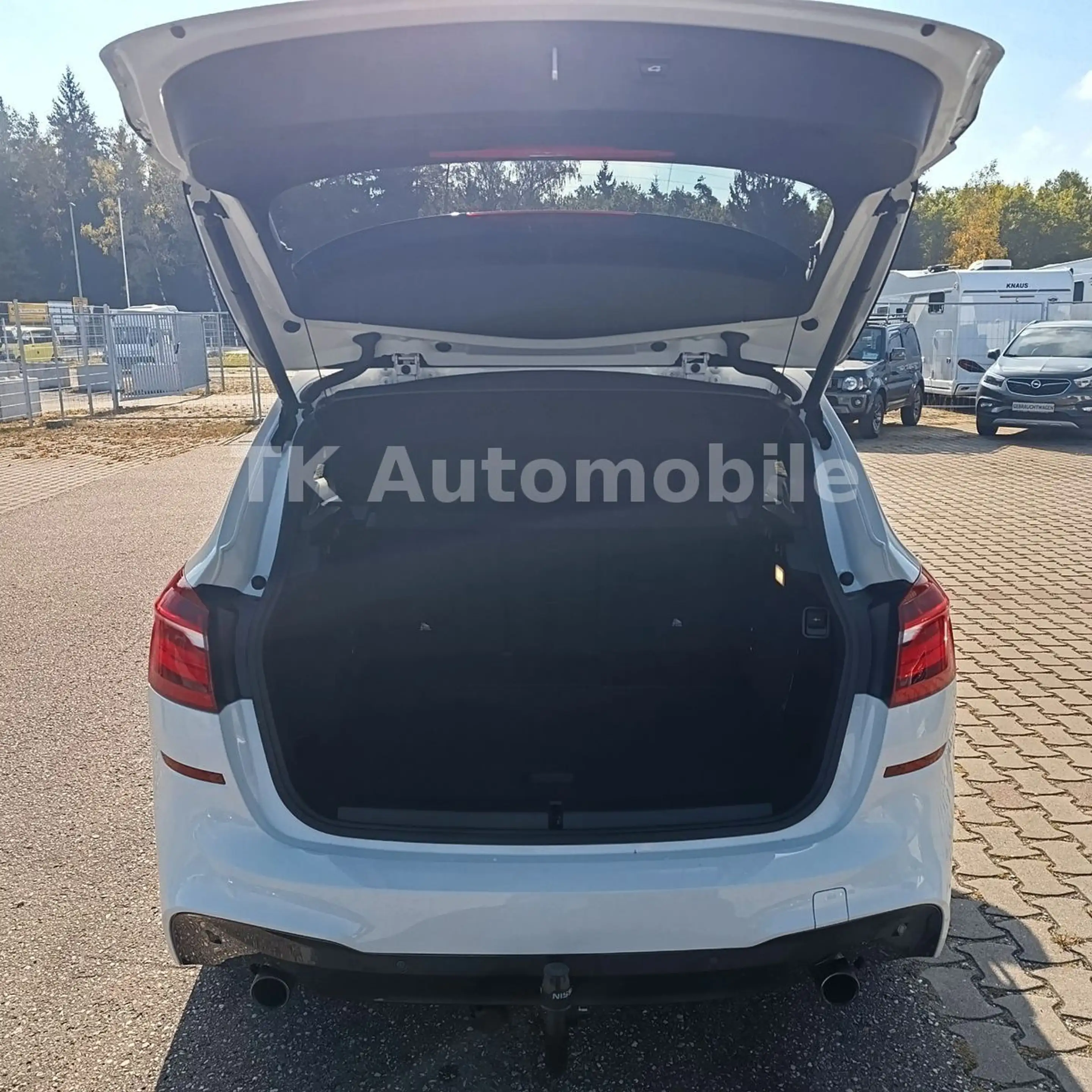 BMW 220 2  Tourer M-Paket/PANO/HUD/SHZ/LED/KAM/TOP! — photo 8