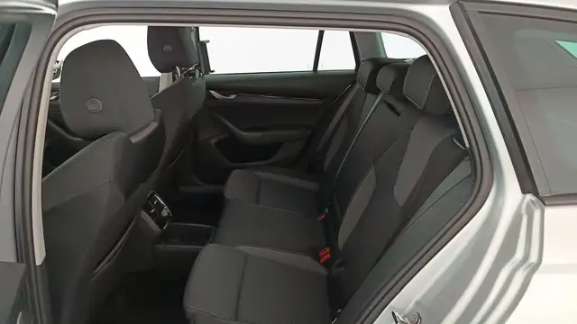 Skoda Octavia view 11