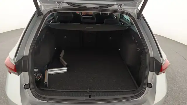Skoda Octavia view 7