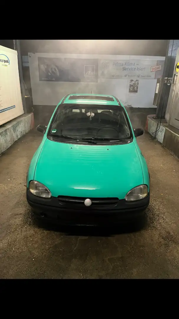 Opel Corsa B Зелений - 1