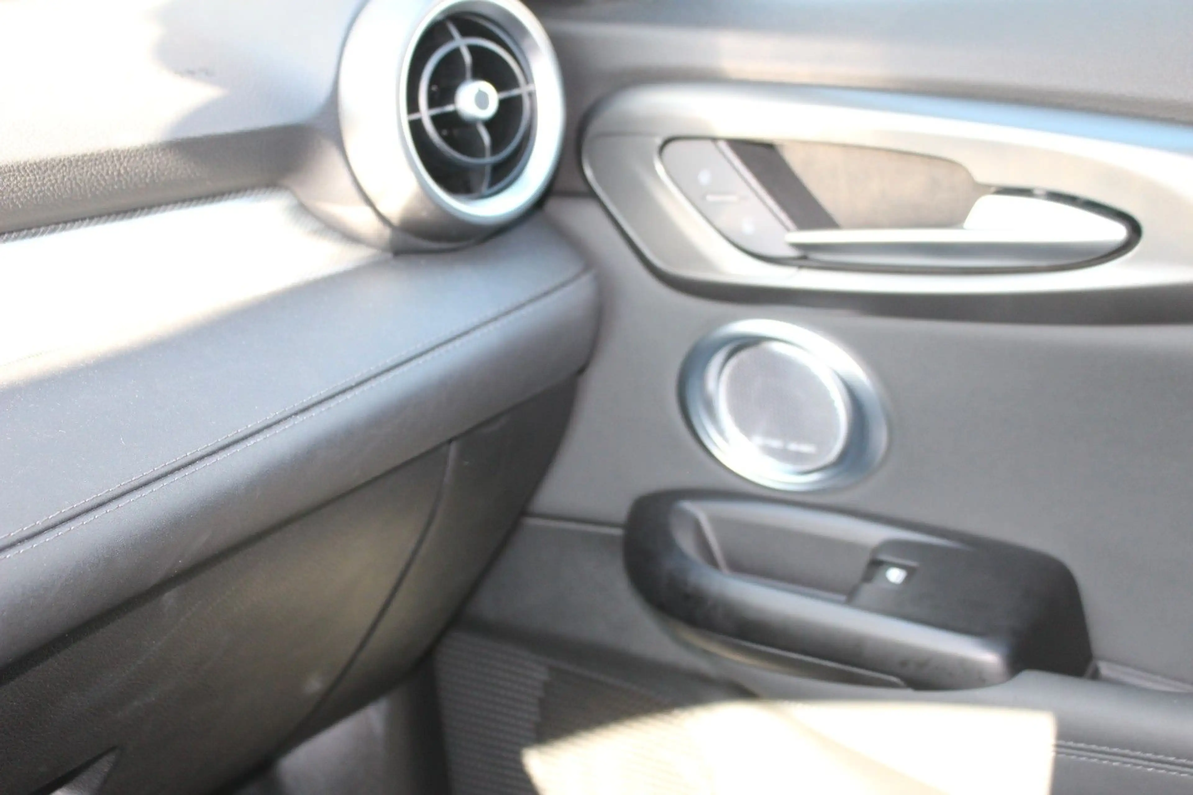 Alfa Romeo Tonale Veloce — photo 13