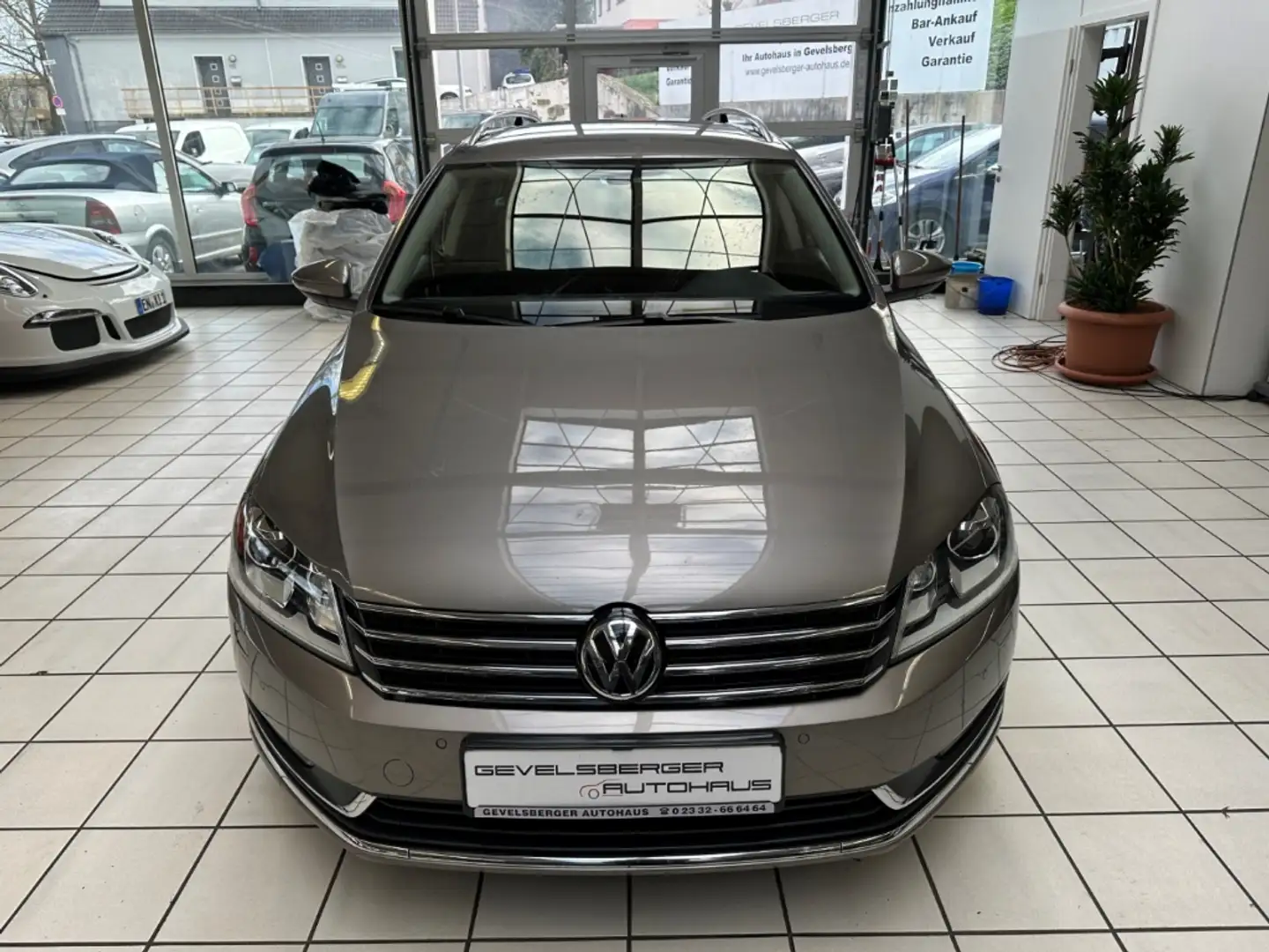 Volkswagen Passat Variant Comfortline EcoFuel 1.4 TSI Navi Bi-Xenon Braun - 2