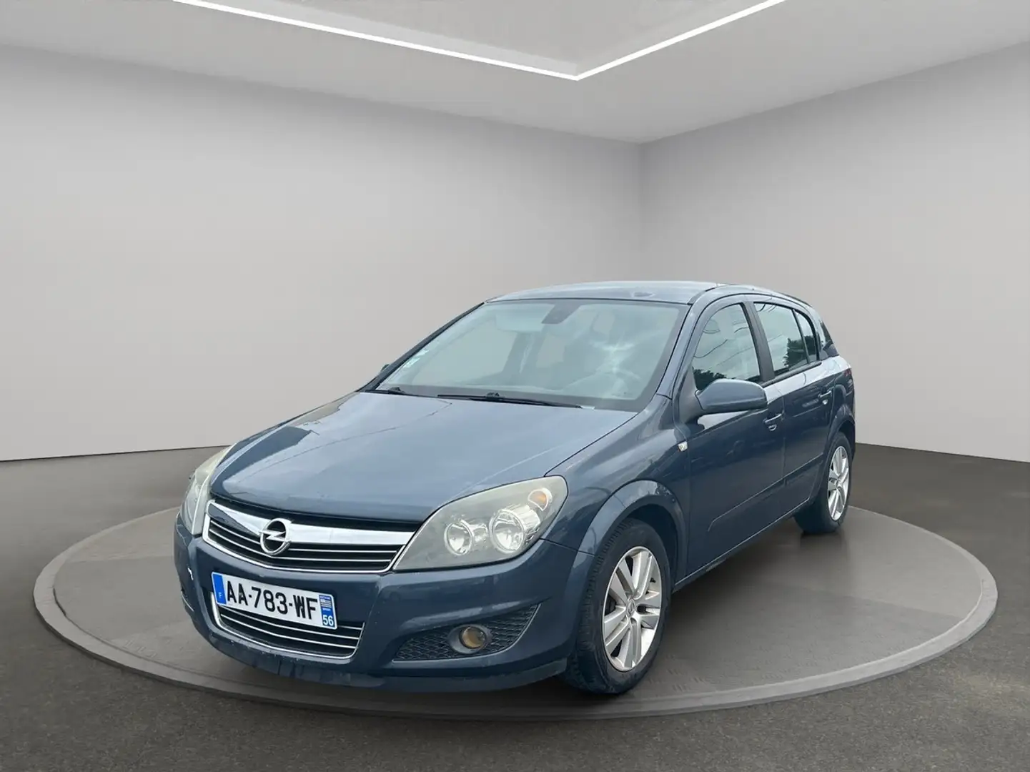 Opel Astra 1.7 cdti Bleu - 1
