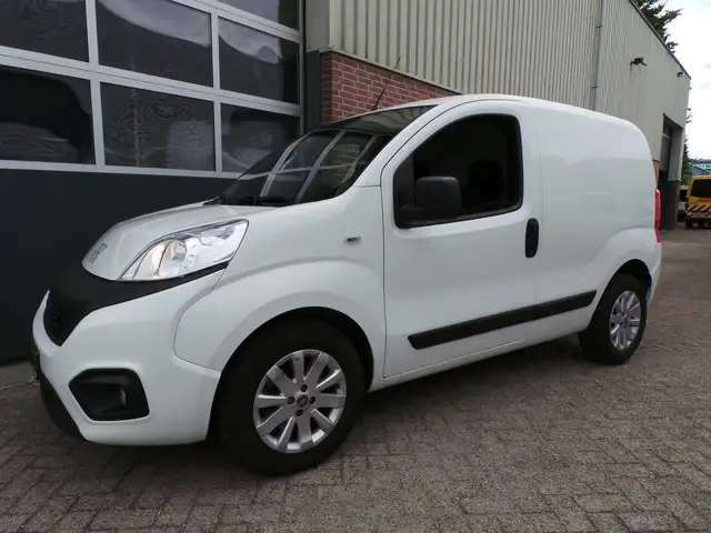 Fiat Fiorino 1.3 MJ 96pk Airco,Navi,Pdc,Lmv,enz Ayrton Senna
