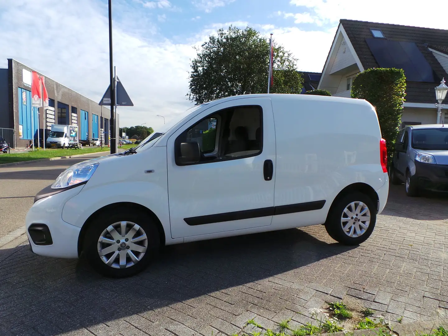 Fiat Fiorino 1.3 MJ 96pk Airco,Navi,Pdc,Lmv,enz Ayrton Senna Wit - 1