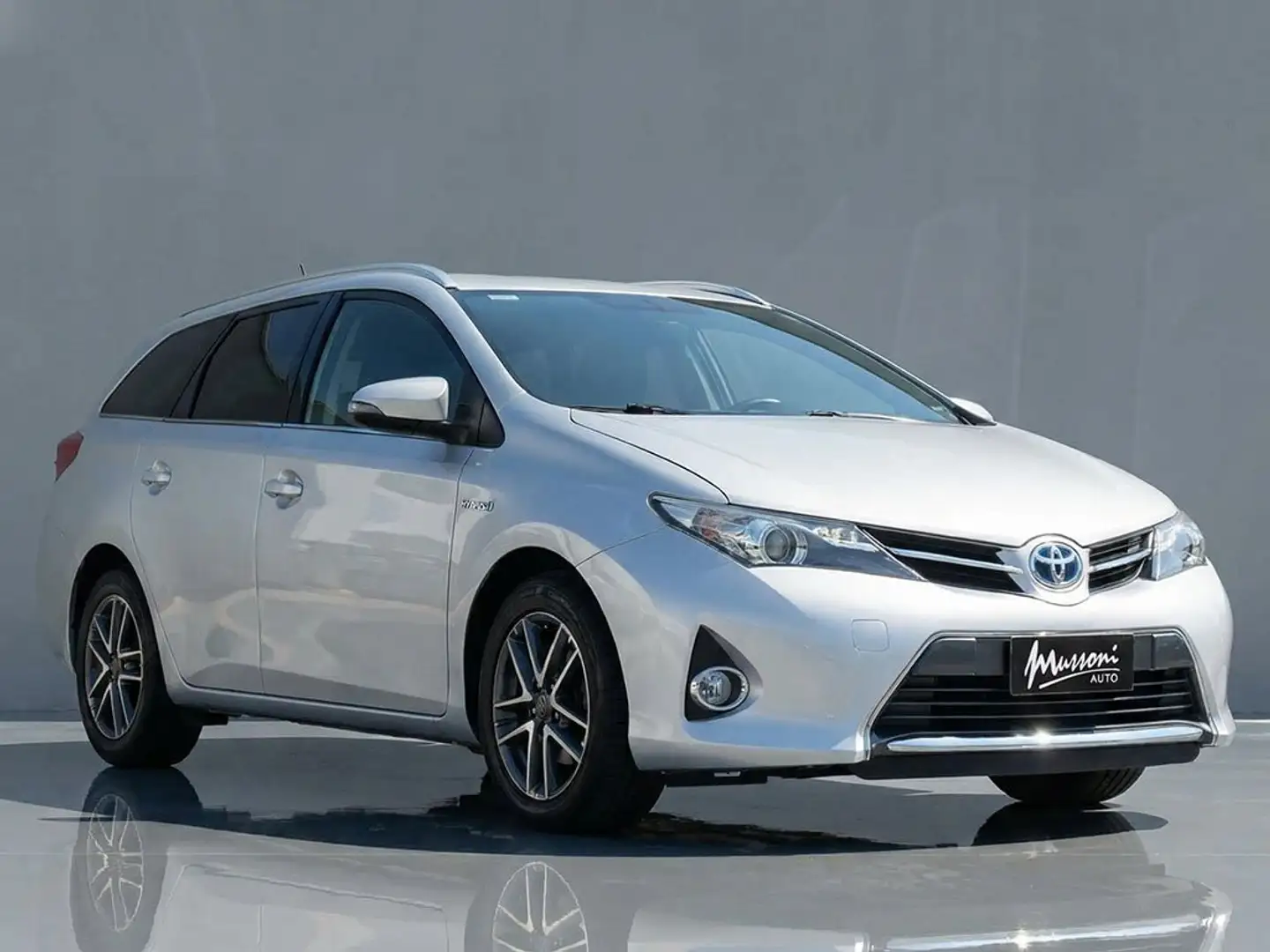 Toyota Auris Touring Sport 1.8 hybrid Lounge -PROMO- Argent - 1