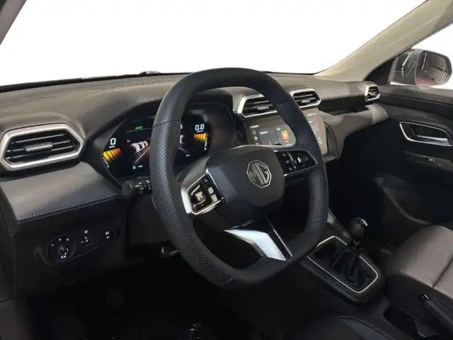 MG ZS view 11