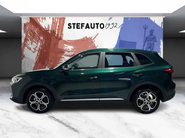 MG ZS view 3