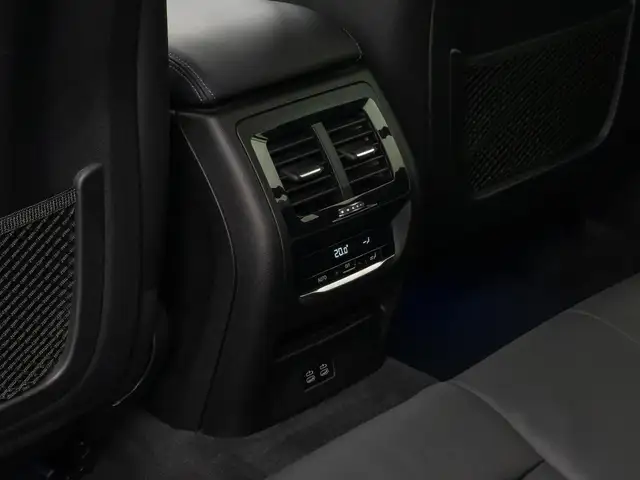 BMW X3 view 29