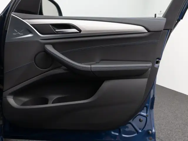 BMW X3 view 30