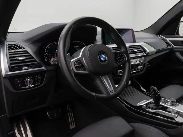 BMW X3 view 20