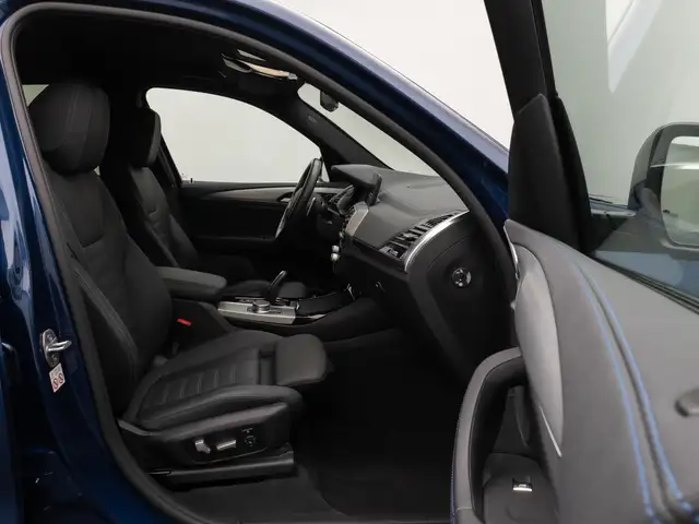 BMW X3 view 24