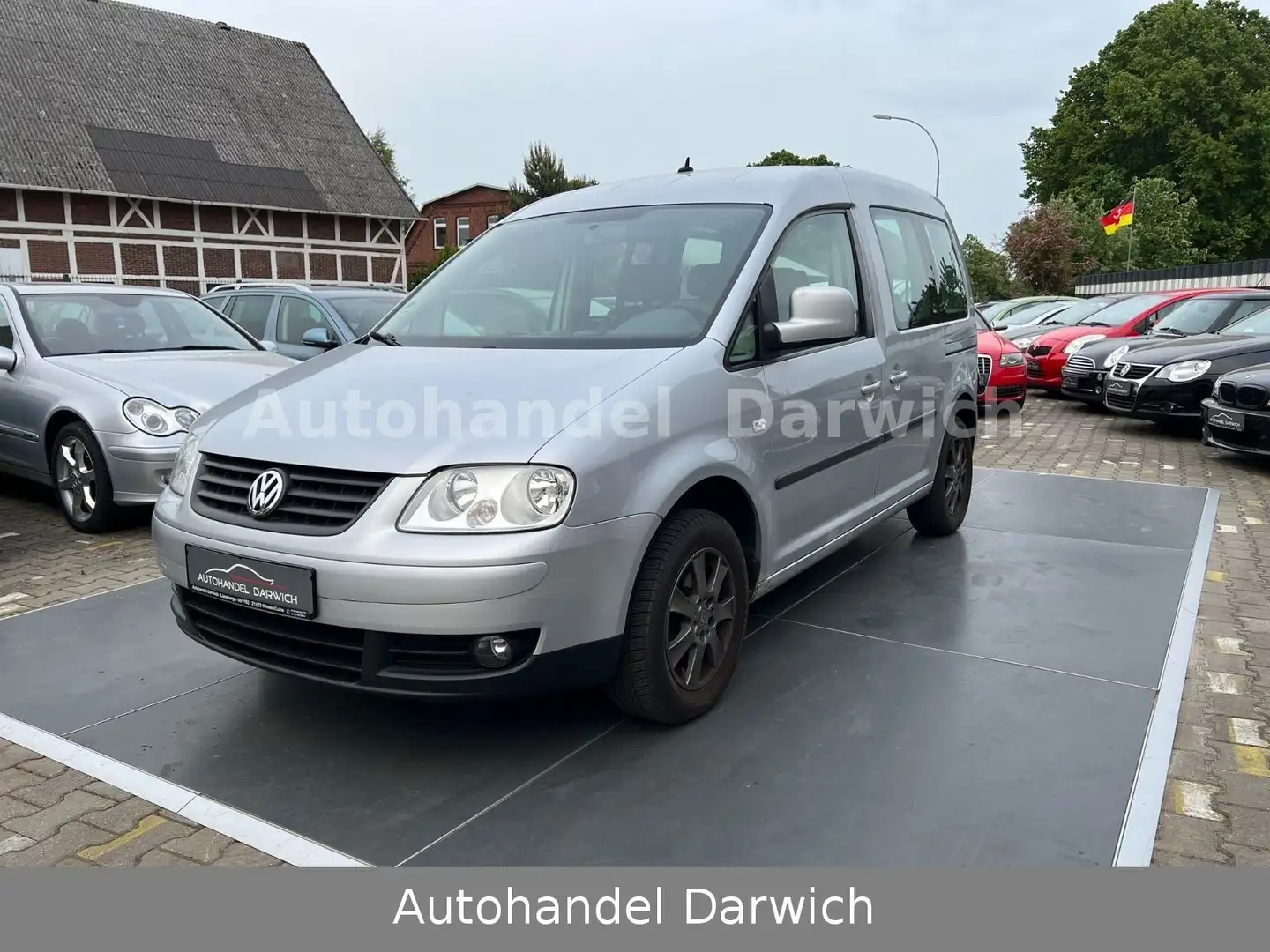 Volkswagen Caddy Life 1.9 TDI DSG KLIM/AHK 5/7Sitze S.Heft Silber - 1
