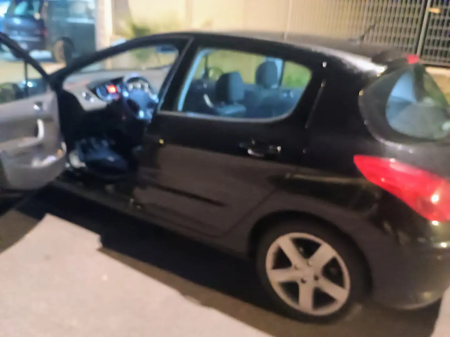 Peugeot 308 5p 1.6 hdi 16v Comfort - 1