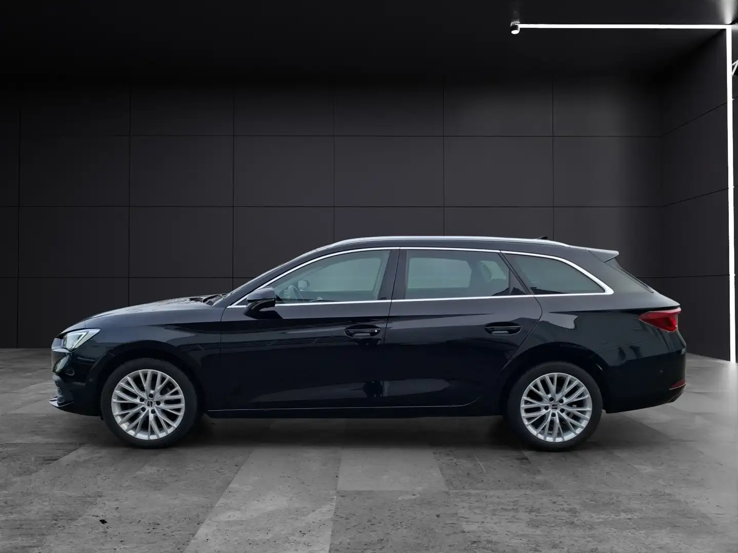 SEAT Leon ST TSI Xcellence LED Navi ACC RFK SH Schwarz - 2