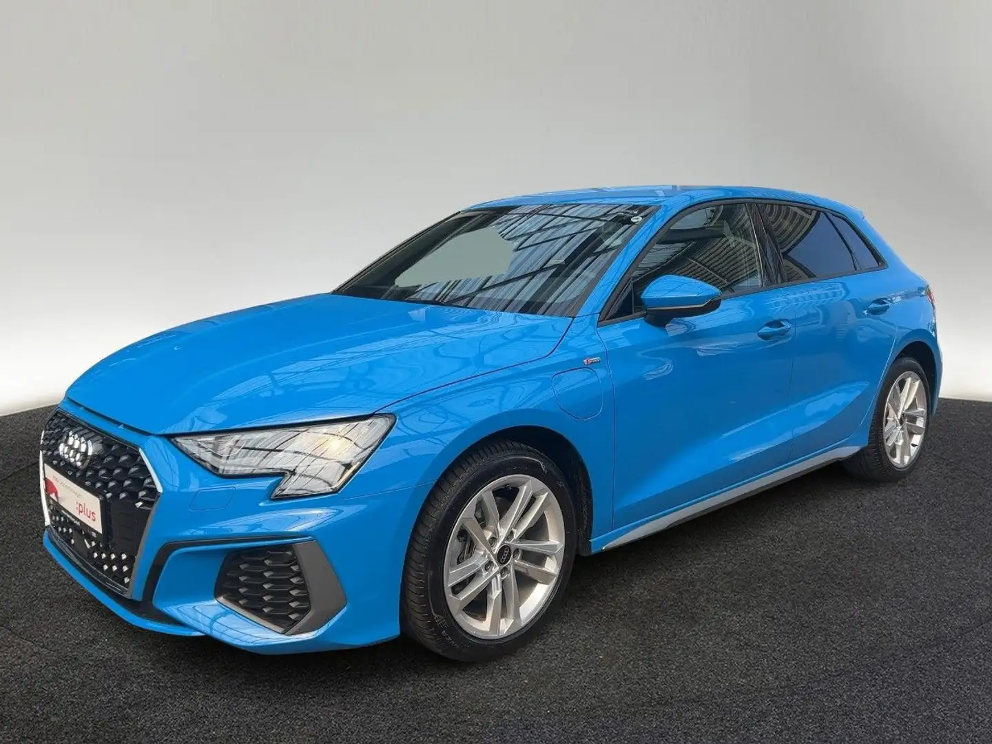 Audi A3 40 TFSI e S line S tronic Navi Virt Blau - 2