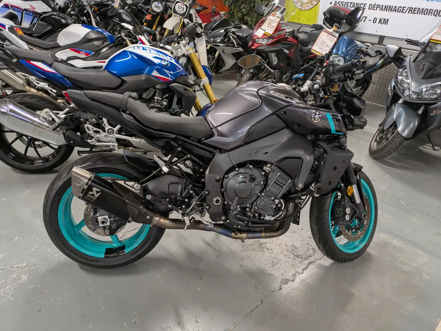 Yamaha MT-10 Gri - 2