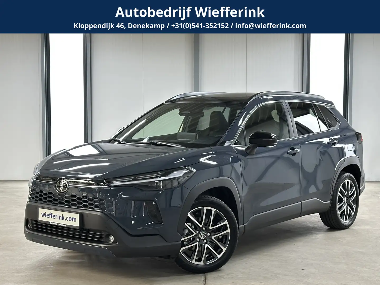 Toyota Corolla Cross Hybrid 180 Executive | Leder | Pano | JBL | Camera Gris - 1