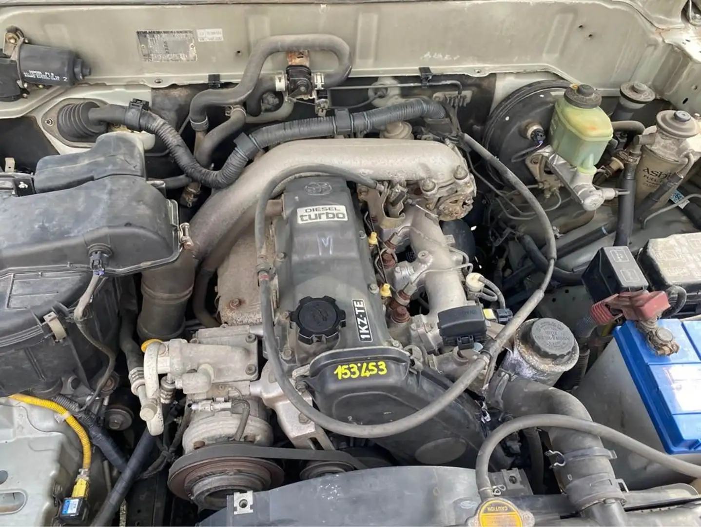 Toyota Land Cruiser - 2
