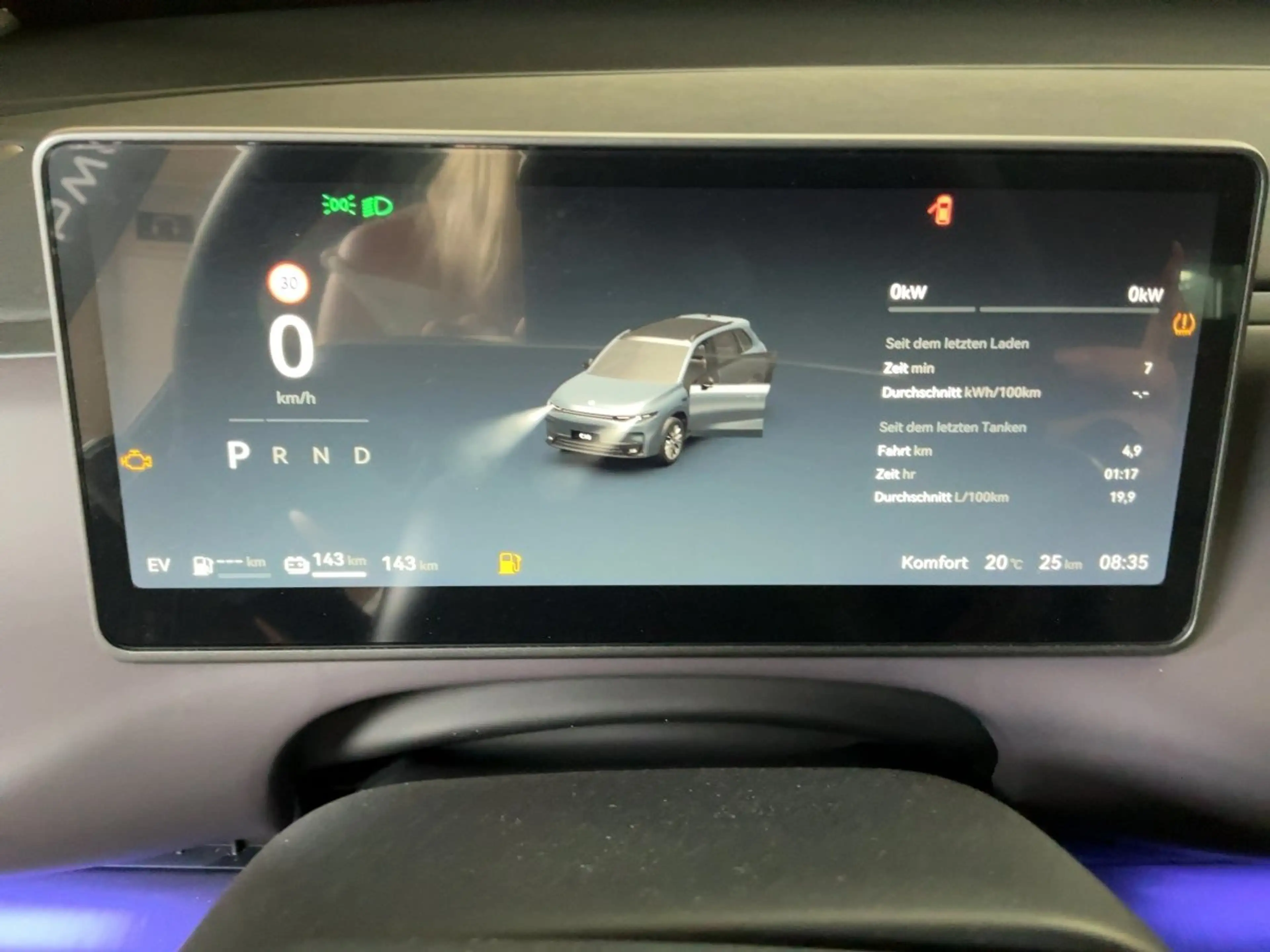 Leapmotor C10 REEV sofort verfügbar ACC+LED+Navi+Pano+ — photo 13