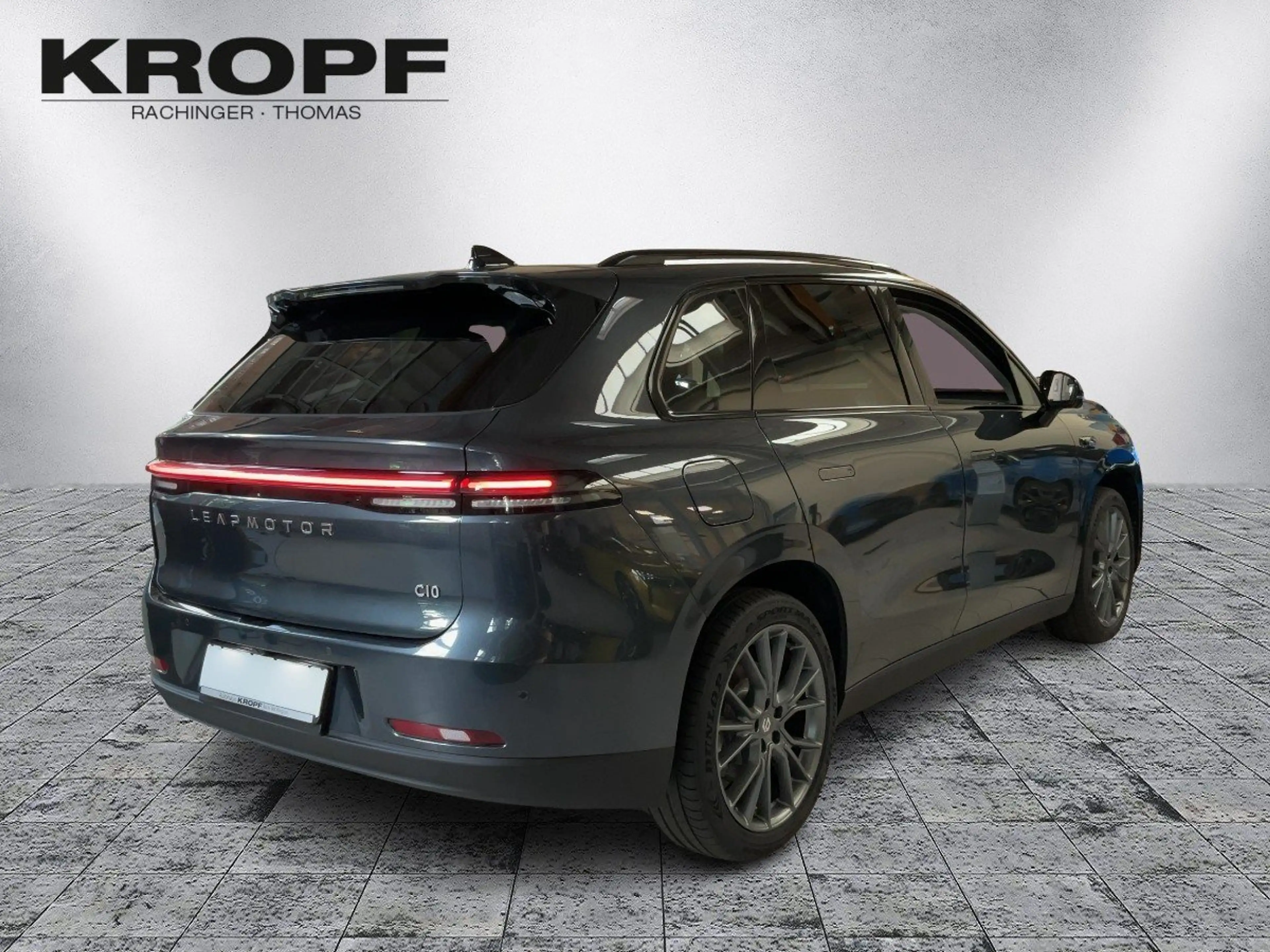 Leapmotor C10 REEV sofort verfügbar ACC+LED+Navi+Pano+ — photo 5