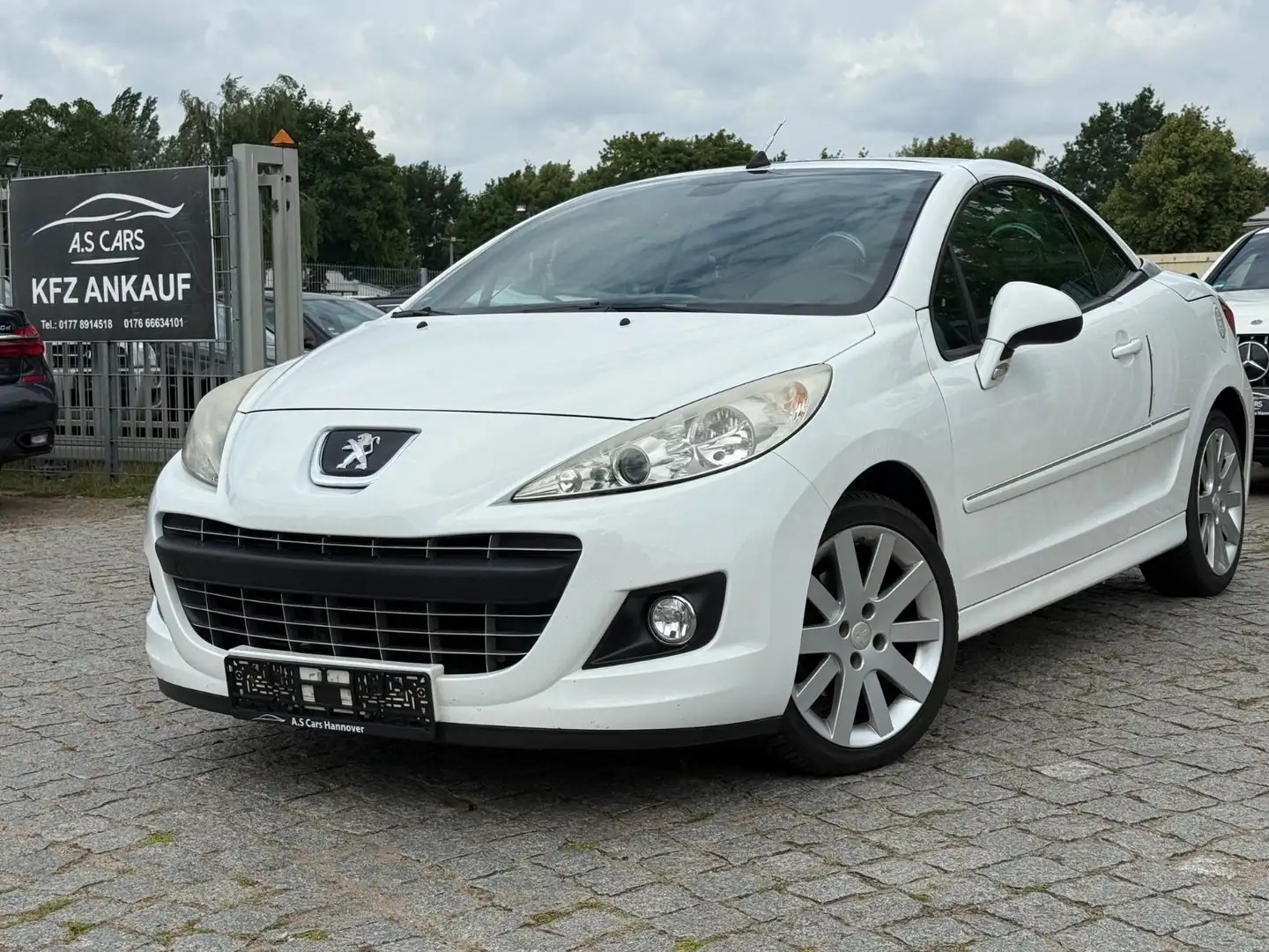 Peugeot 207 CC 1.6 HDI Cabrio Allure*Leder*Klima*PDC* - 1