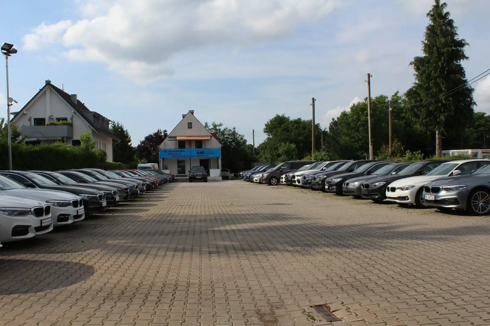 Opel Insignia B Sports Tourer Business Schwarz - 1