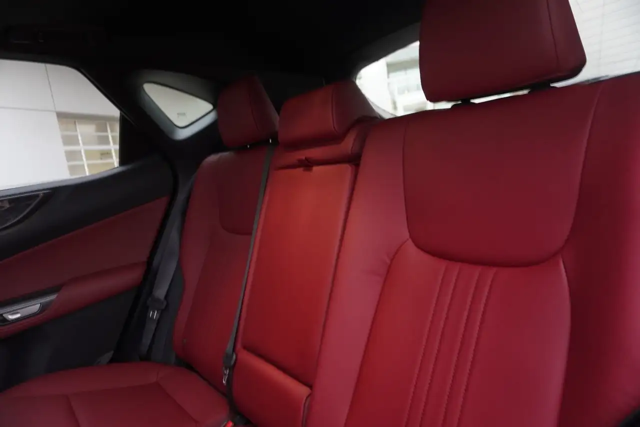 Lexus NX снимка Lexus NX