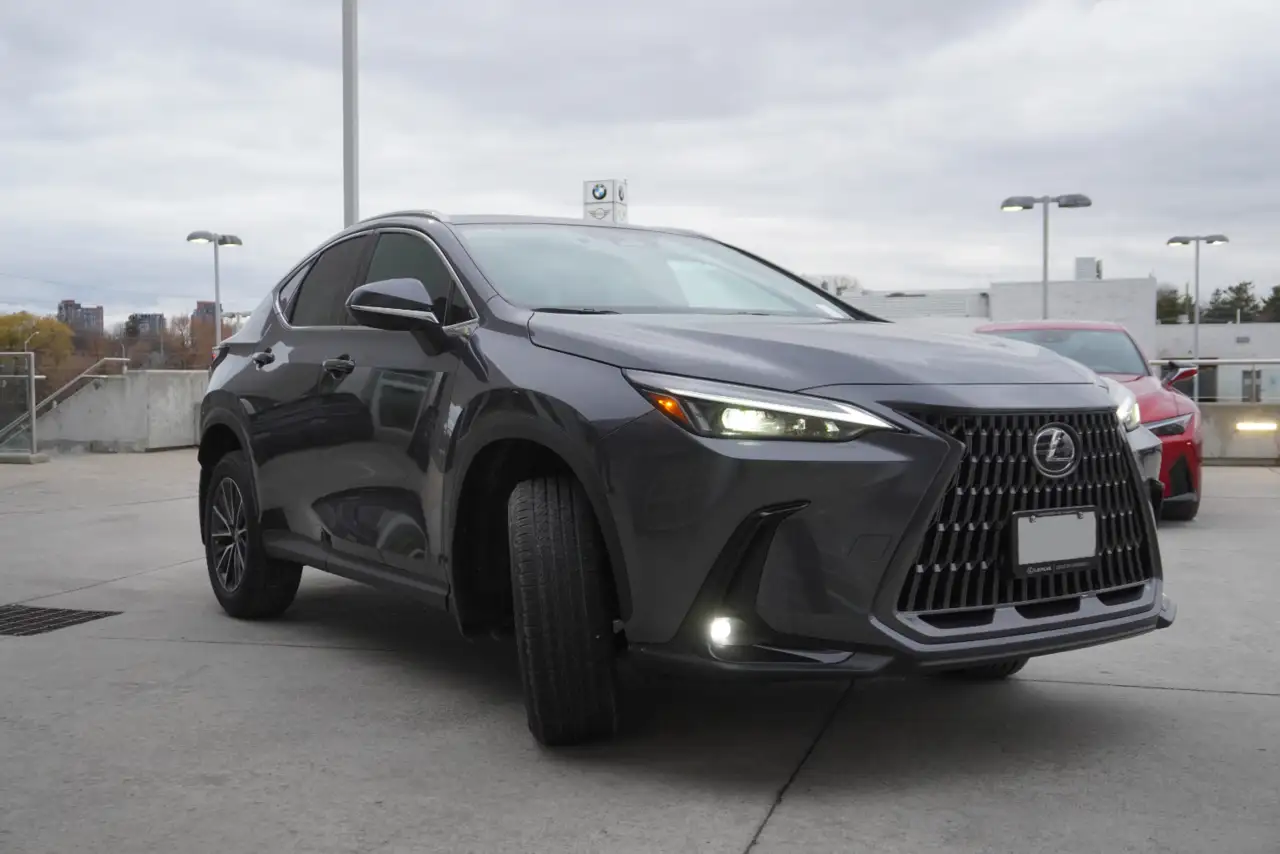 Lexus NX снимка Lexus NX