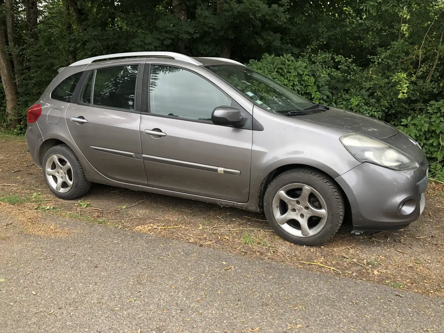 Renault Clio Clio Estate III dCi 85 eco2 Expression Clim Euro 4 Brun - 1