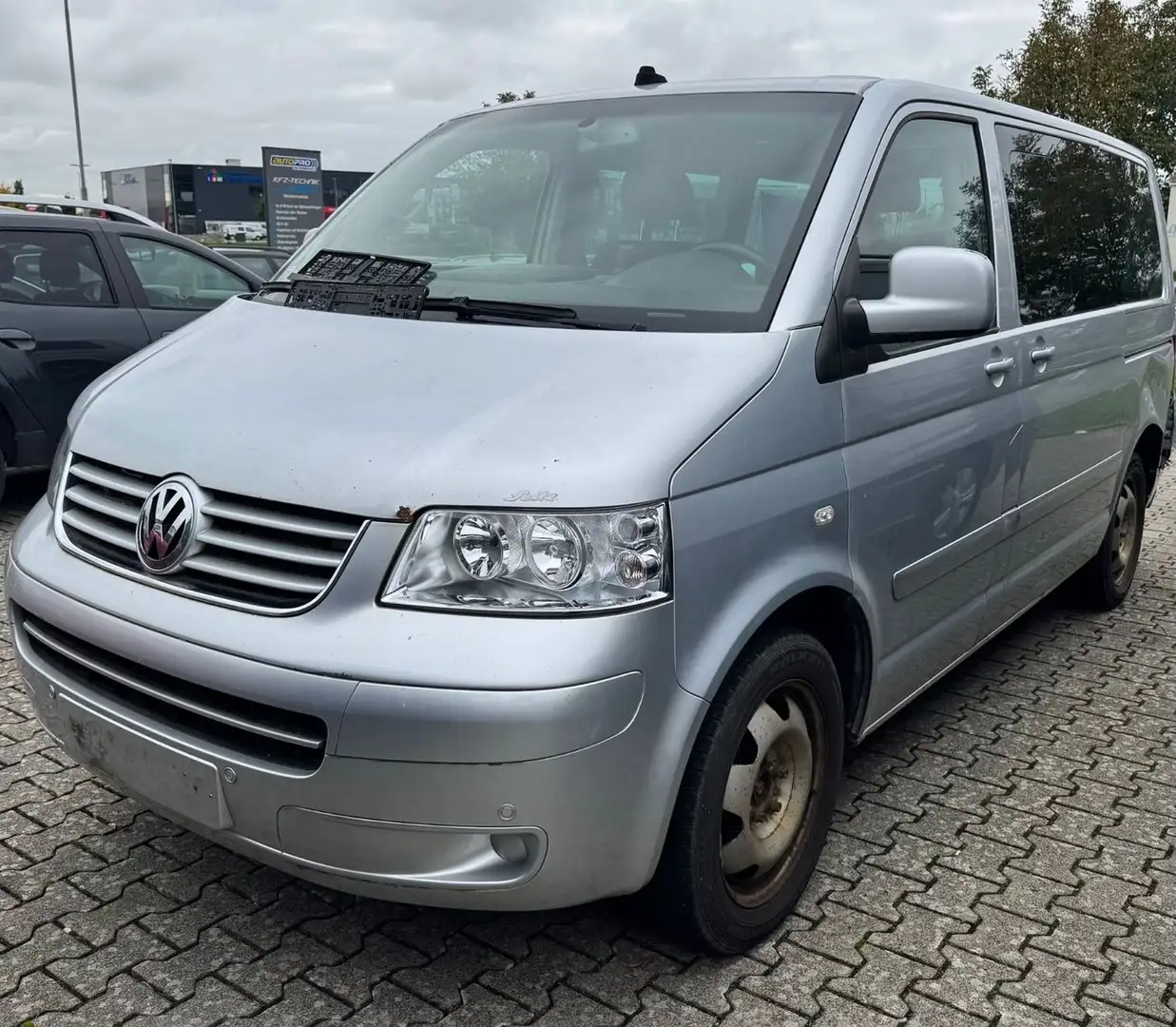 Volkswagen T5 Multivan Comfortline*Standheizung*Navi*AHK* Silber - 2