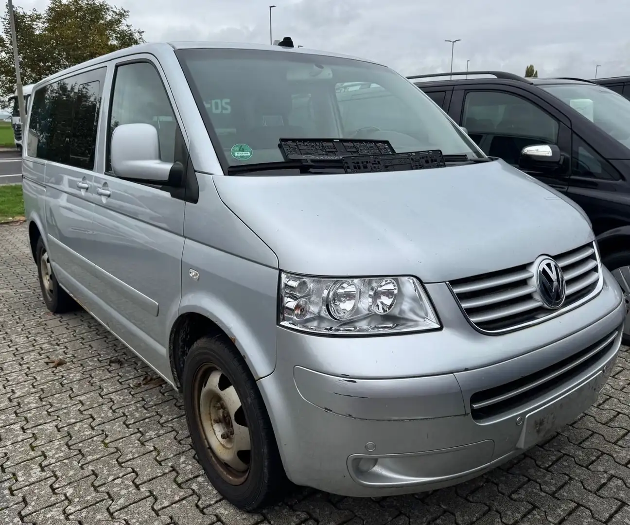 Volkswagen T5 Multivan Comfortline*Standheizung*Navi*AHK* Silber - 1