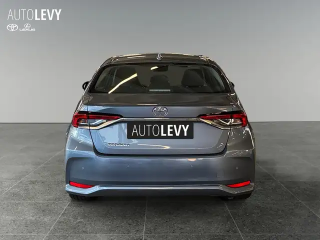 Toyota Corolla view 5