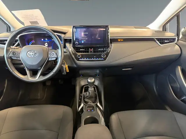 Toyota Corolla view 11