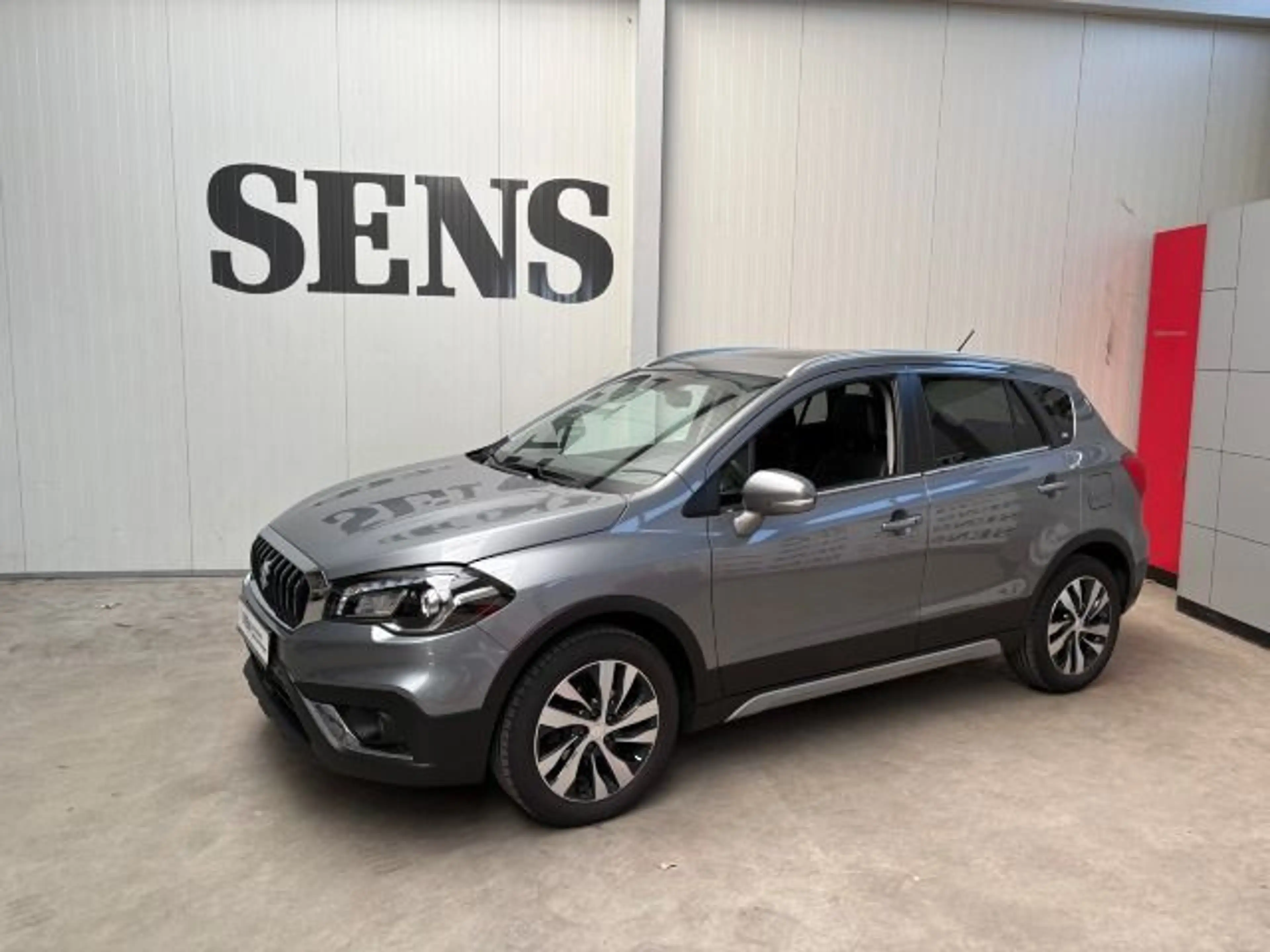 Suzuki SX4 S-Cross Comfort 4x4 — photo 2