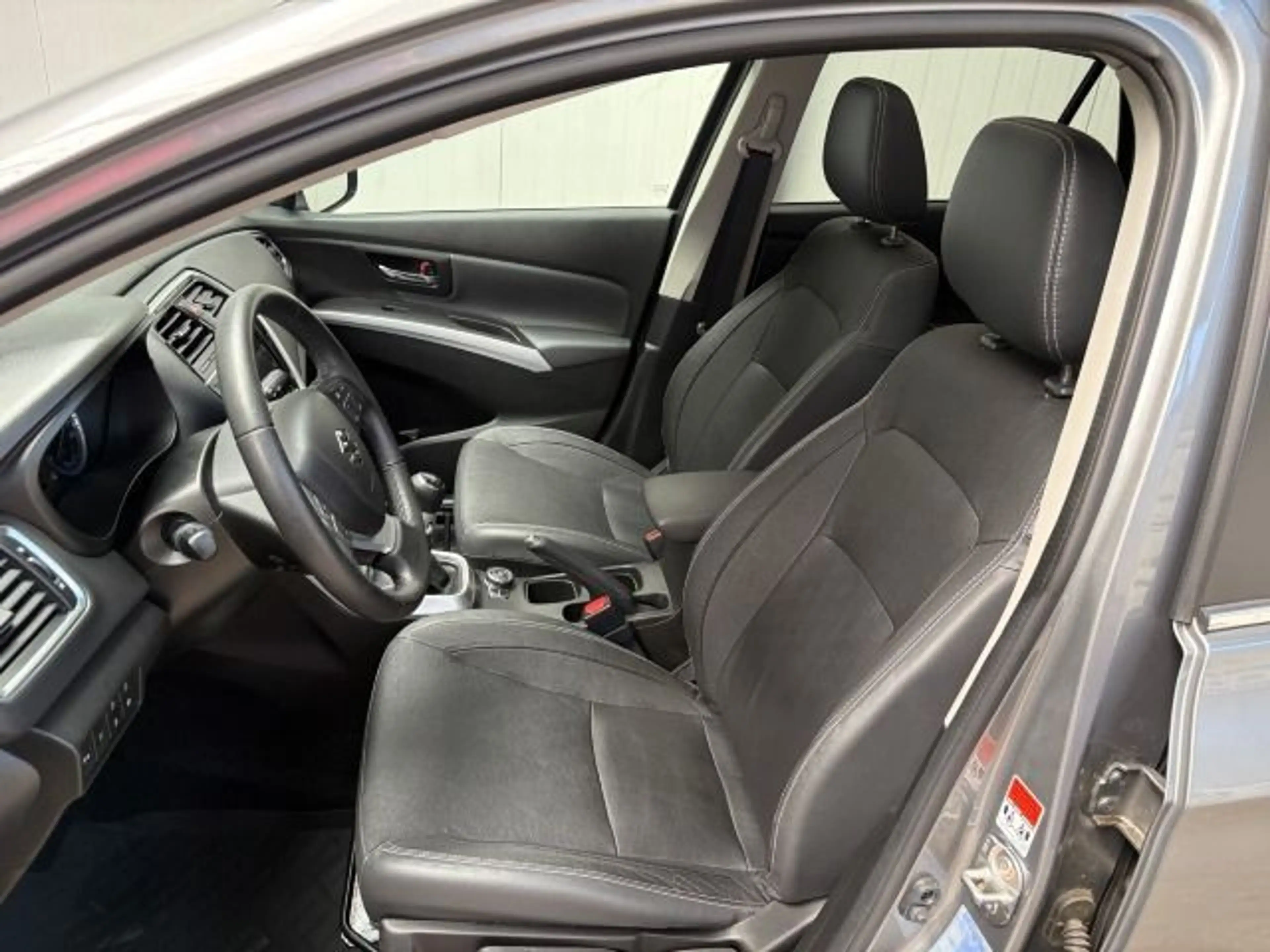 Suzuki SX4 S-Cross Comfort 4x4 — photo 9