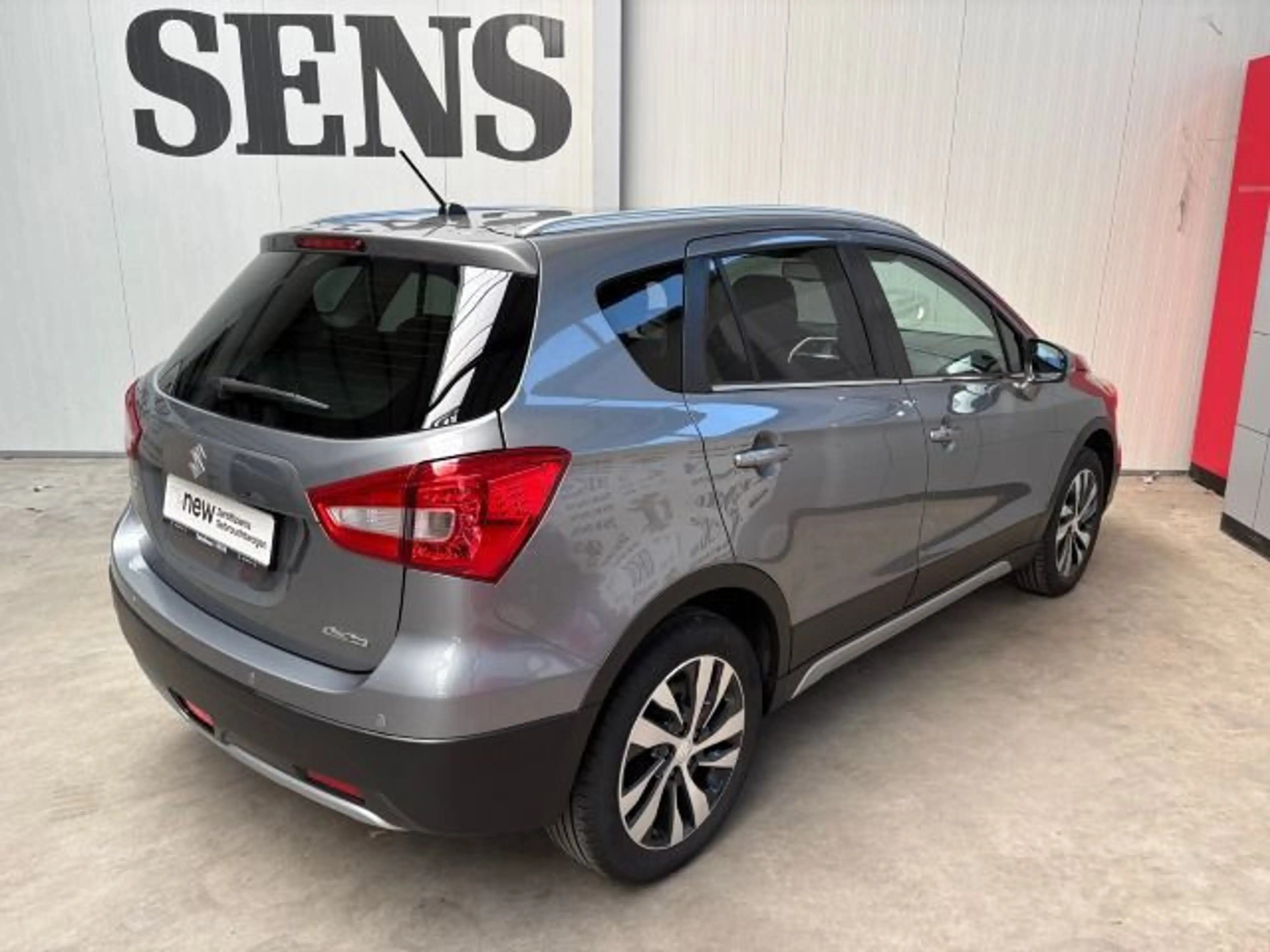 Suzuki SX4 S-Cross Comfort 4x4 — photo 4