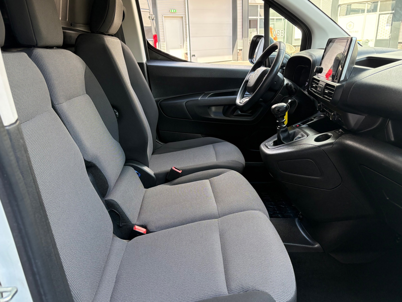 Citroen Berlingo 1.2 PureTech Club 110 pk Airco Camera's Navigatie — photo 13