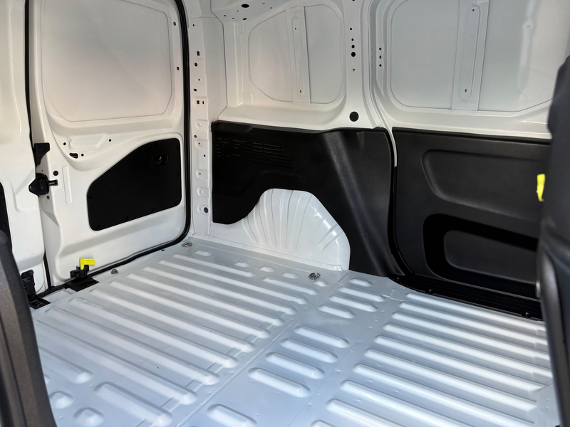 Citroen Berlingo 1.2 PureTech Club 110 pk Airco Camera's Navigatie — photo 8