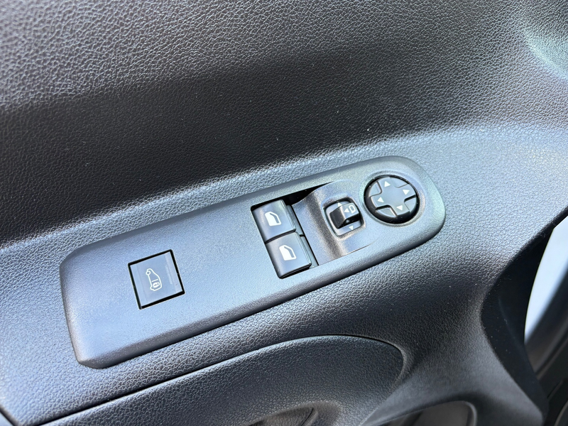 Citroen Berlingo 1.2 PureTech Club 110 pk Airco Camera's Navigatie — photo 14