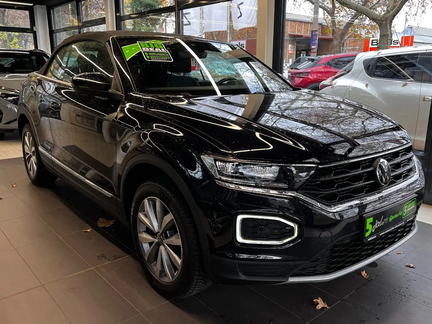 Volkswagen T-Roc Cabriolet 1.5 TSI Style ACC+LED+Navi+SHZ Noir - 2