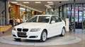 BMW 318 d Limousine Aut. *Sitzheizung*Xenon*16Zoll*PDC* Weiß - thumbnail 1