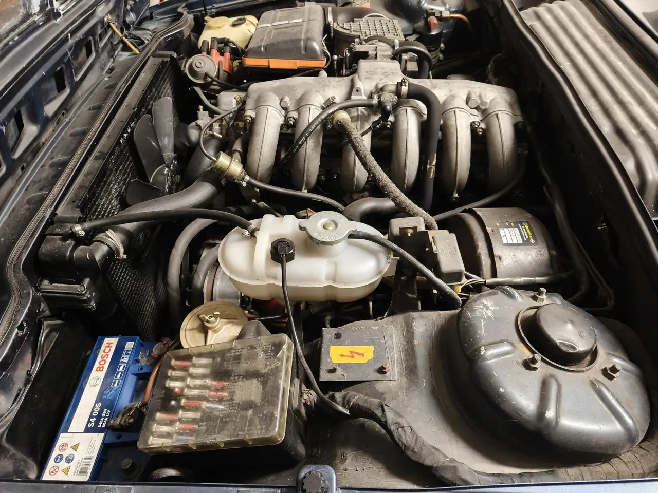 BMW 635 3.5 CSi, foto 8